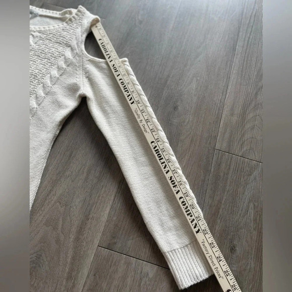 New York & Company Cold Shoulder Ivory Knit Sweater Women’s Medium - Picture 12 of 12